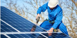 Installation Maintenance Panneaux Solaires Photovoltaïques à Andouillé